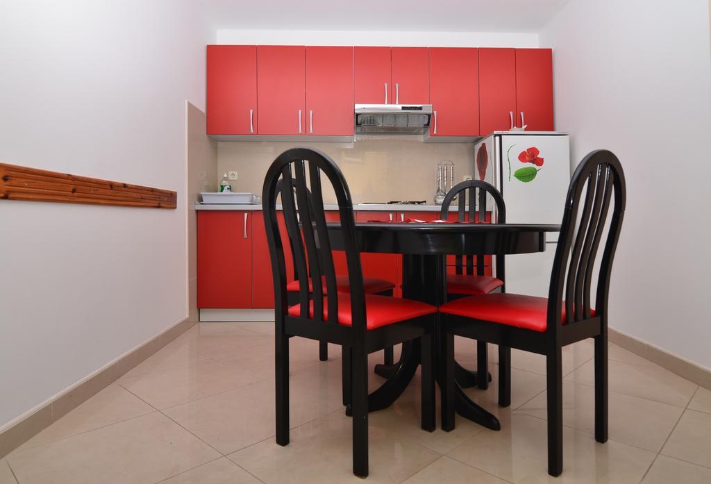Mucic Apartments Makarska Exteriör bild